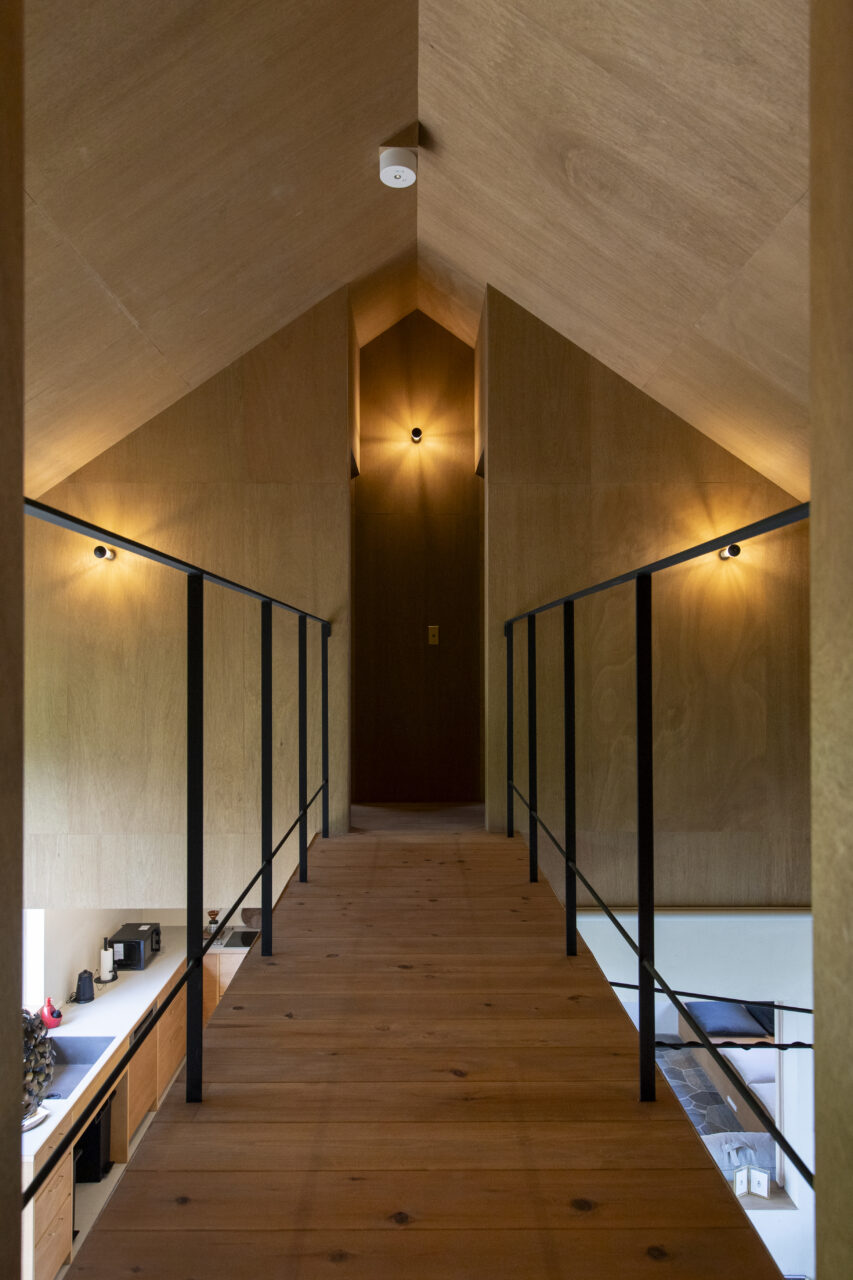 ブリッジがつなぐ内部構成