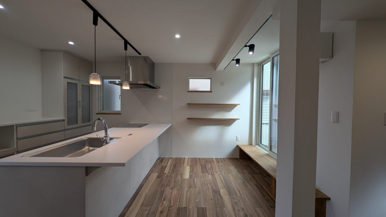 限られた空間を有効活用したリビング